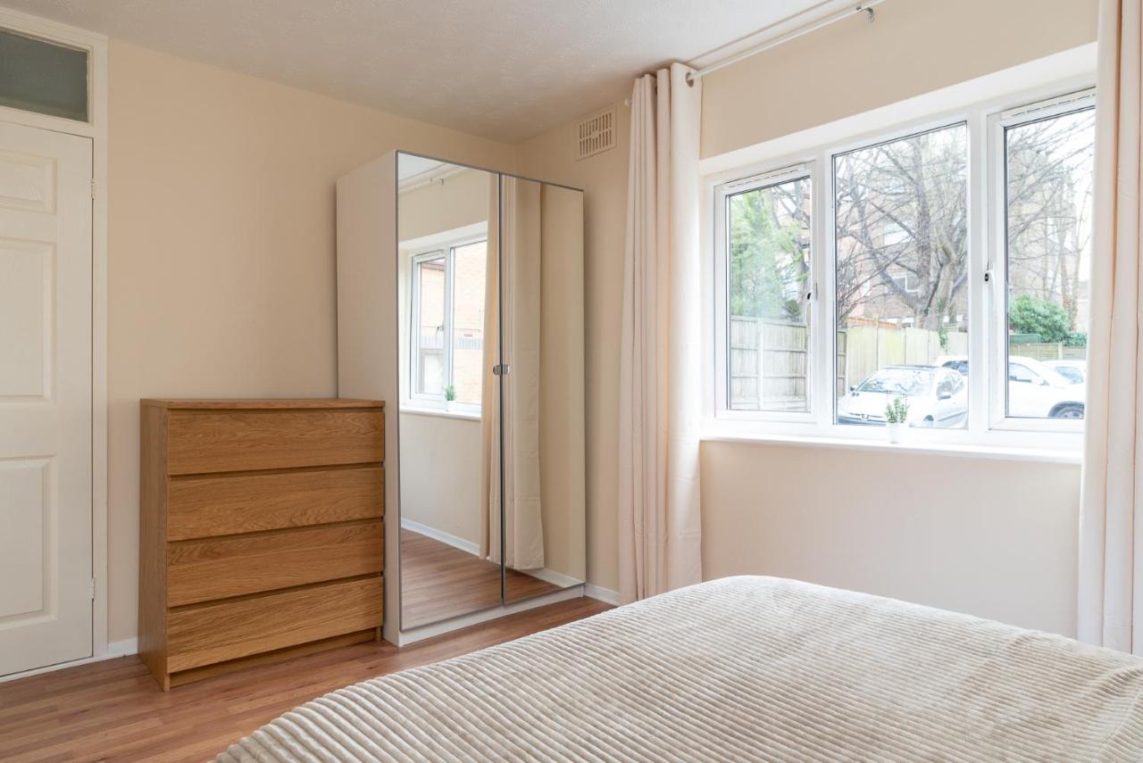 Luxury Central Link Luton/London/M1/Airport/Station/Long Stay Luton  Exterior photo
